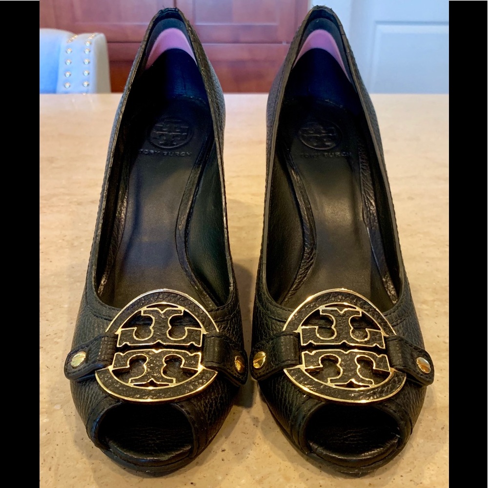 🖤Tory Burch Amanda Peep Toe Black Wedge Heel